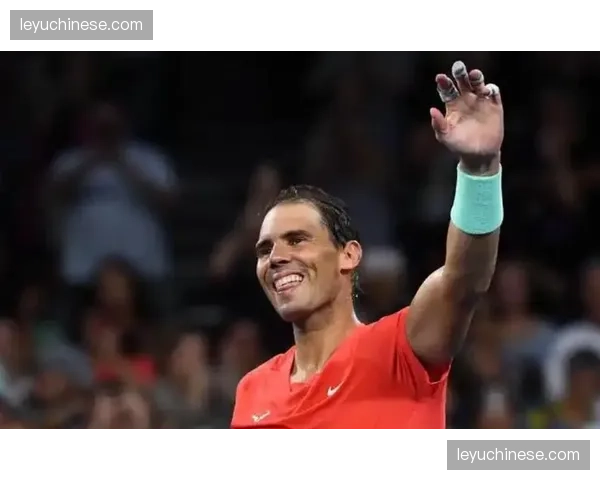 纳达尔现身印第安维尔斯特训基地，指导西班牙青少年球员