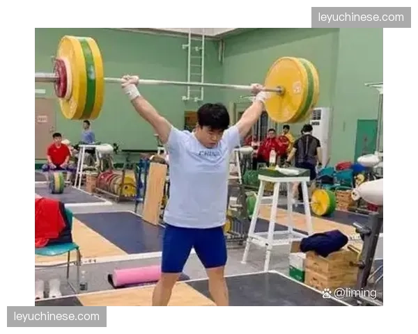 纪录片《钢铁之躯》上映,记录中国举重队三年奥运备战历程 纪录片《钢铁之躯》上映,记录中国举重队三年奥运备战历程